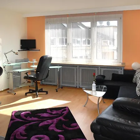 Pitstop & Boardinghouse * Düsseldorf